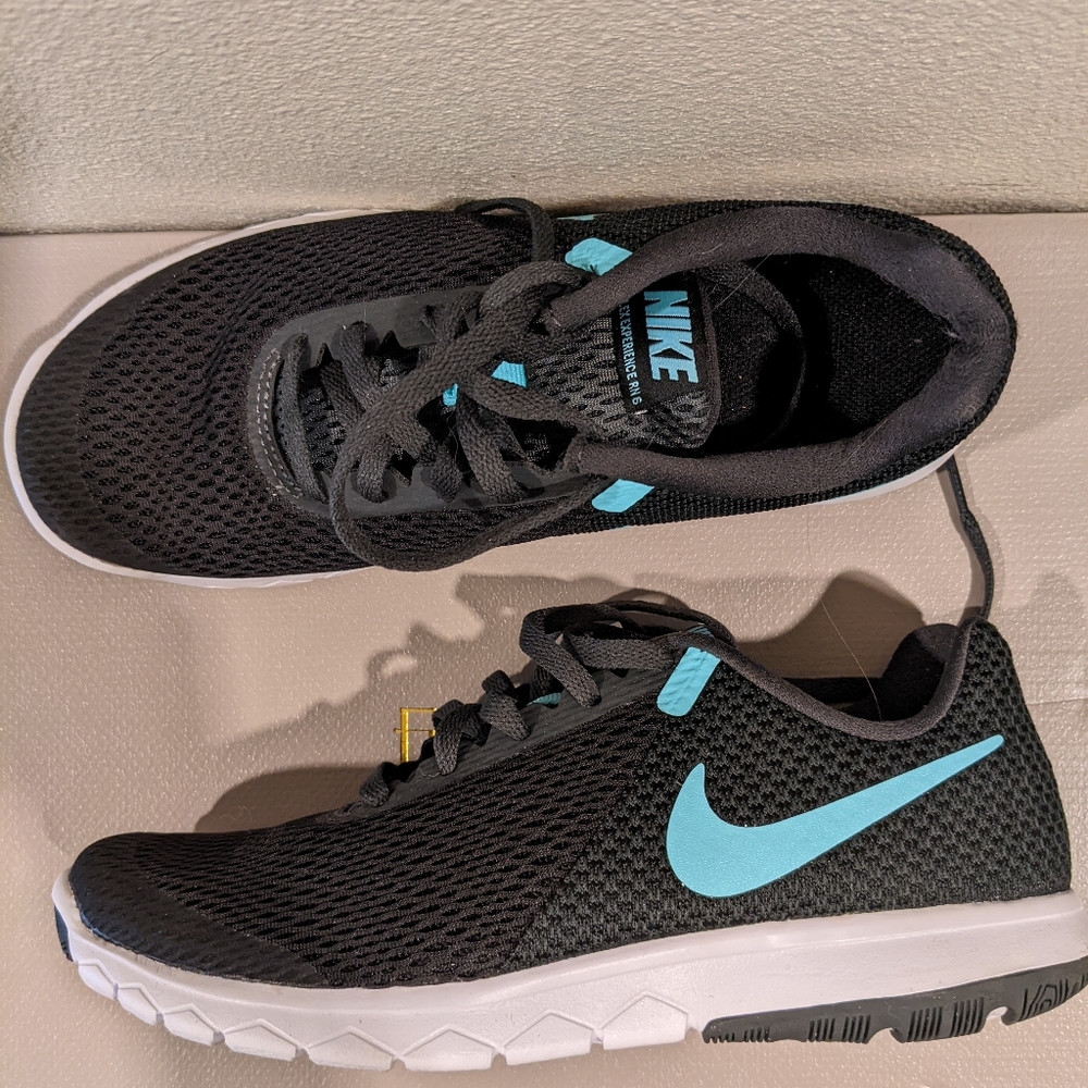 Worn once Nike running shoes